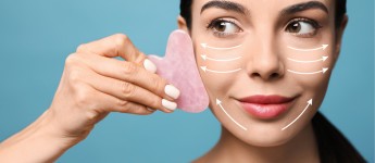 Az arcrollerek és Gua Sha kövek helyes használata